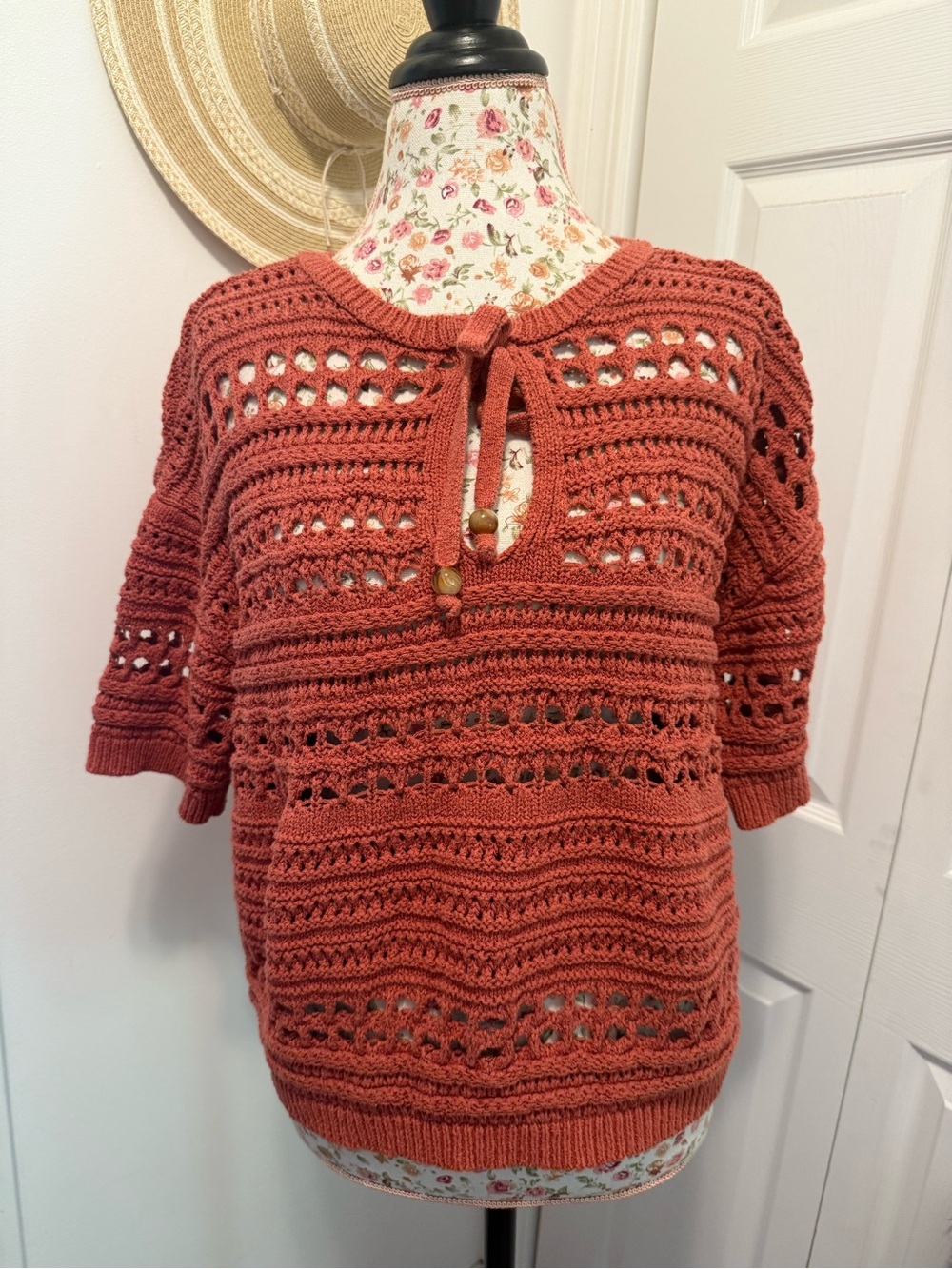 Universal Thread Rust Crochet Knit Top